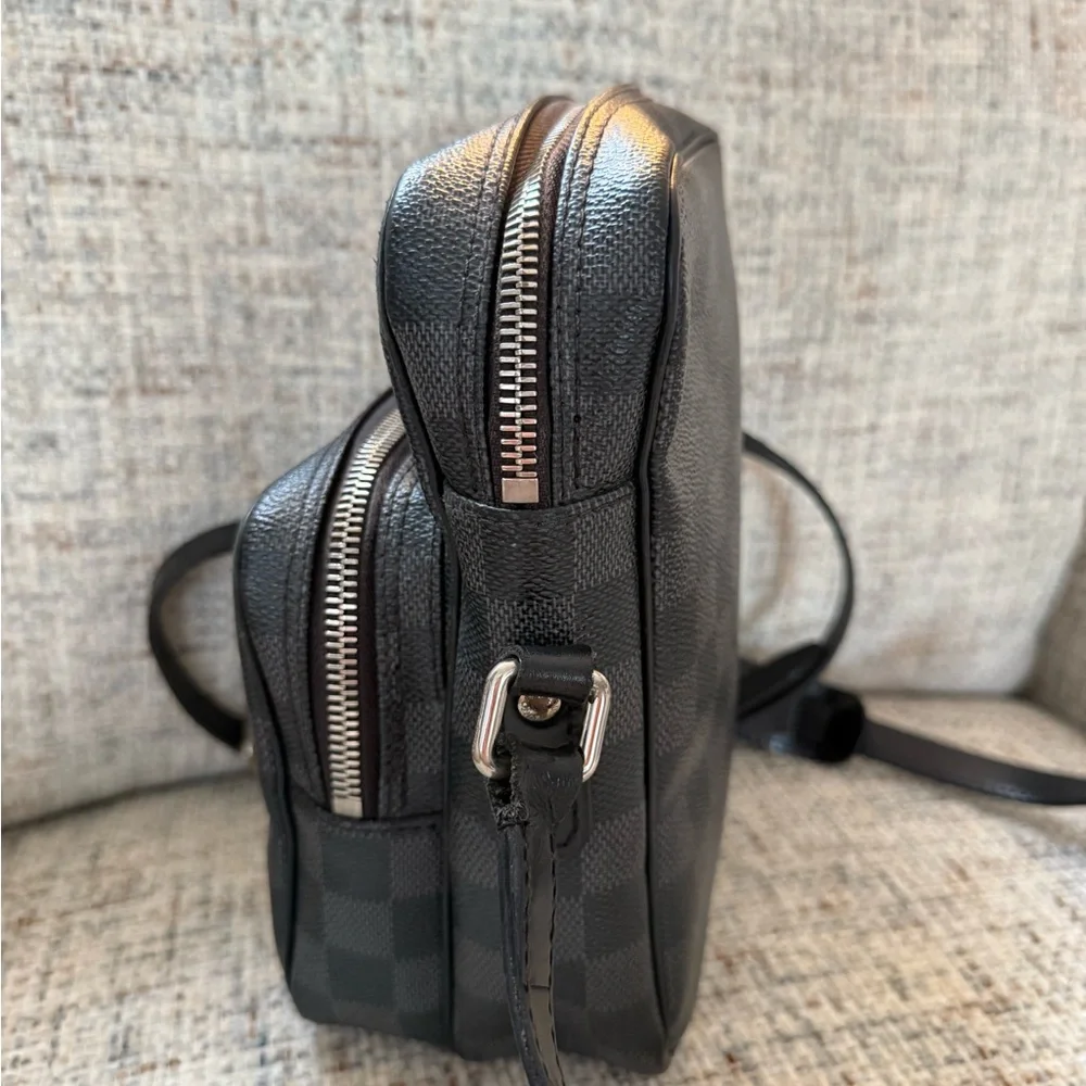 Black Checkered Crossbody Bag - Picture 3 of 16
